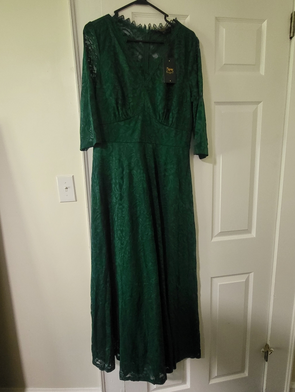 Brand New With Tags - Missany Elegant Green Lace Maxi Dress V-Neck, 3/4 Sleeves